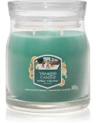 Yankee Candle Holiday Winterfest dišeča sveča Signature 368 g