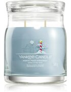 Yankee Candle North Pole Hideaway dišeča sveča 368 g