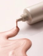 Yonelle Metamorphosis Pink Flash Moisturizer vlažilna krema s posvetlitvenim učinkom odtenek Rose Glow 25 ml
