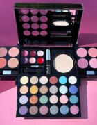 ZMILE COSMETICS All You Need To Go set za ličenje