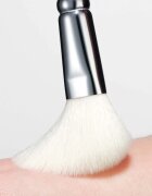 ZOEVA 127 Blush & Contour čopič za konture in rdečilo 1 kos