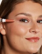 ZOEVA Eye Swipe senčila za oči in črtalo 2 v 1 odtenek Rose Gold 1.4 g