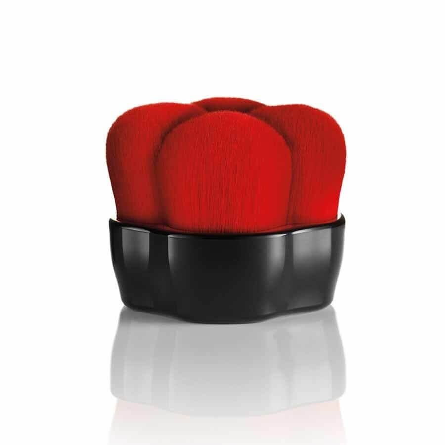 Shiseido Hanatsubaki Hake Polishing Face Brush Čopič Za Obraz 1 kos