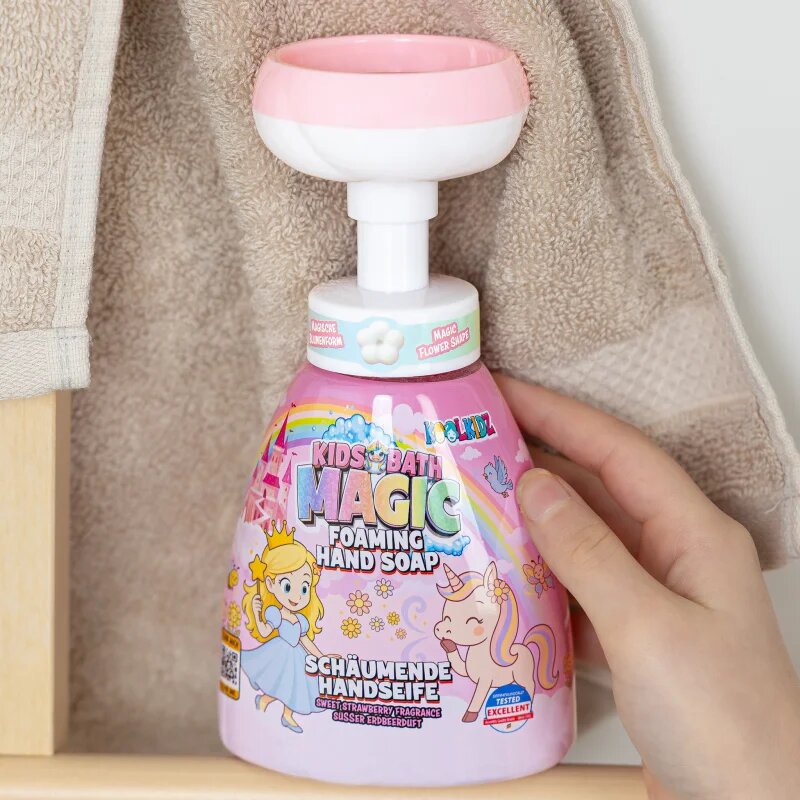 Accentra KOOLKIDZ penasto milo za roke z dozirno črpalko dišave Sweet Strawberry 310 ml