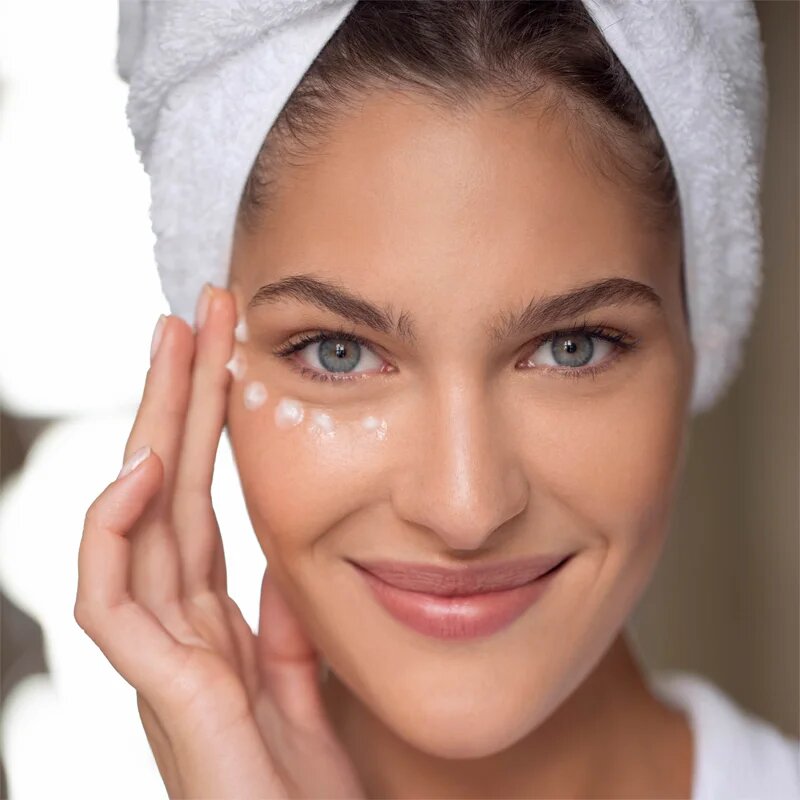 Ahava Beauty Before Age luksuzna krema za oči in veke proti oteklinam in temnim kolobarjem 15 ml
