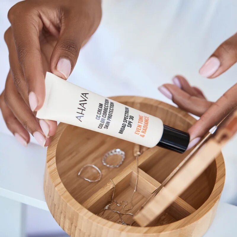 Ahava CC Cream Color Correction CC krema za poenotenje tona kože SPF 30 30 ml