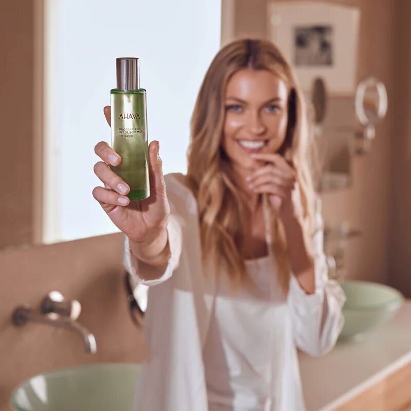 Ahava Dead Sea Plants Sea Kissed suho olje za telo v pršilu 100 ml