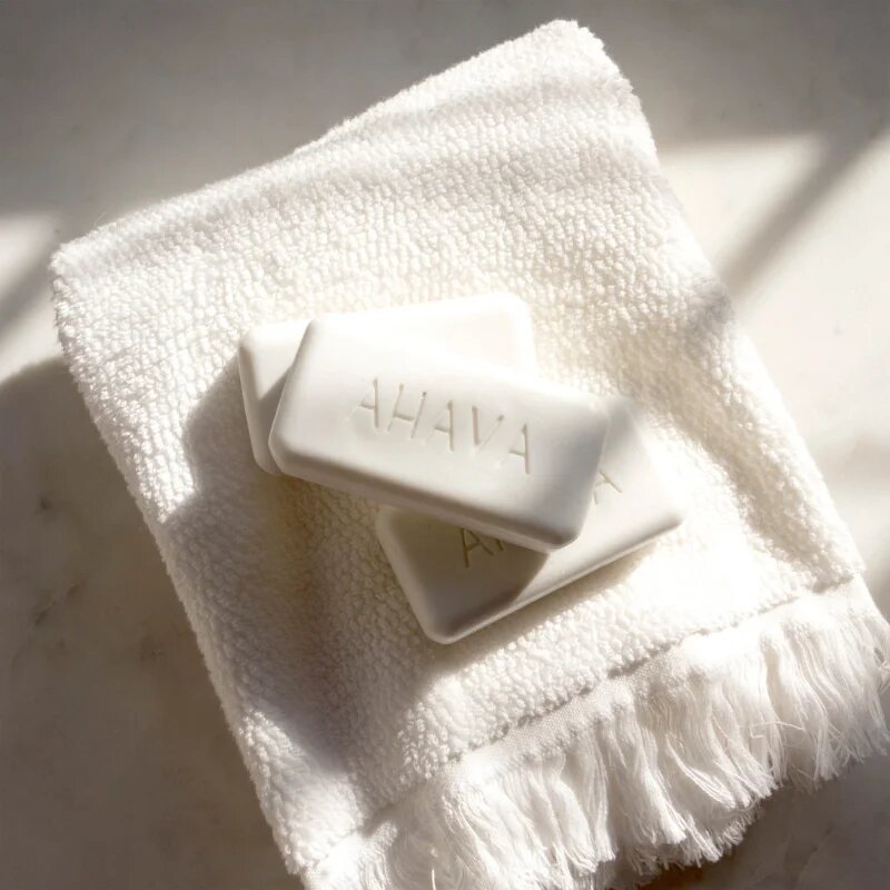 Ahava Dead Sea Salt vlažilno milo s soljo iz Mrtvega morja 100 g