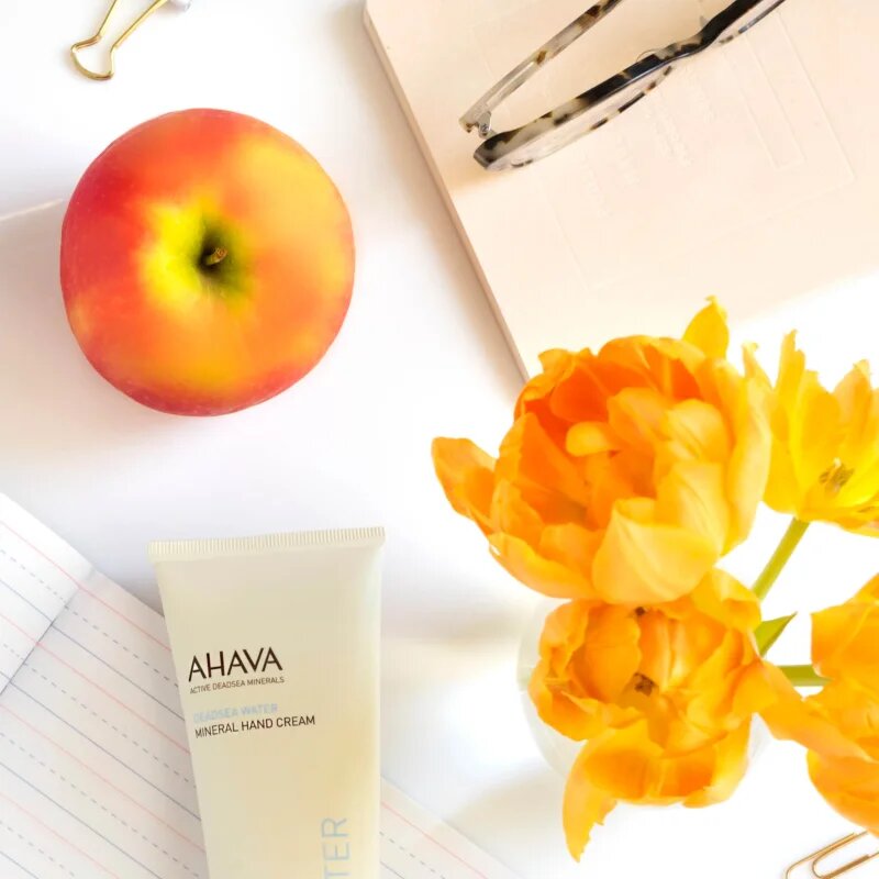 Ahava Dead Sea Water mineralna krema za roke 100 ml