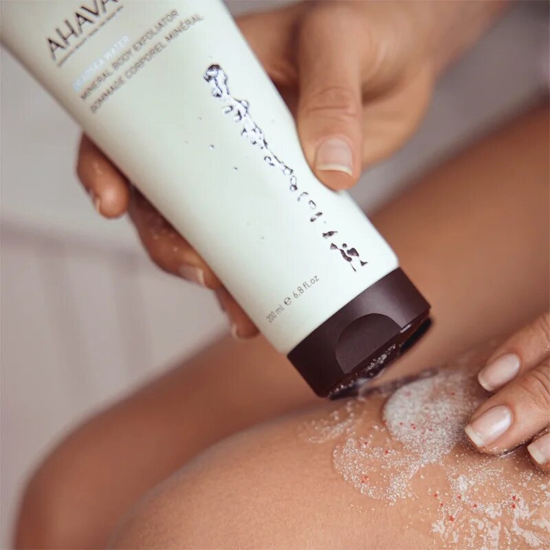 Ahava Dead Sea Water mineralni piling za telo 200 ml