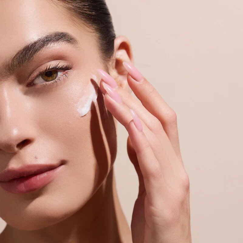 Ahava Even Tone gel krema za poenotenje tona kože 50 ml