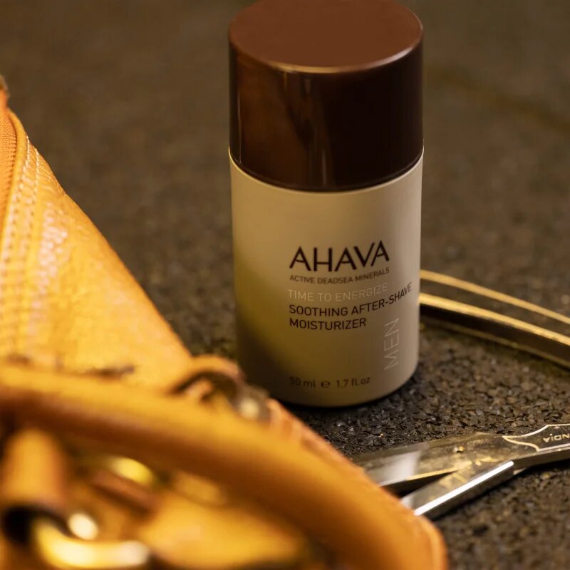 Ahava Men pomirjevalna in vlažilna krema za moške 50 ml