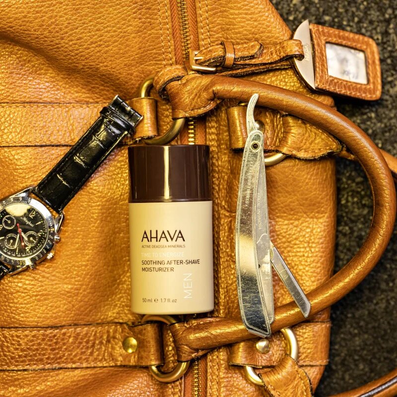 Ahava Men pomirjevalna in vlažilna krema za moške 50 ml