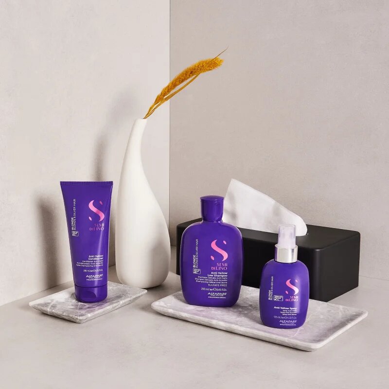 Alfaparf Milano Semi di Lino Blonde pršilo proti rumenim tonom za blond lase in lase s prameni 125 ml