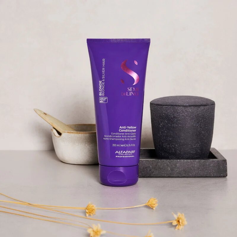 Alfaparf Milano Semi di Lino Blonde vijoličen balzam za blond lase in lase s prameni 200 ml