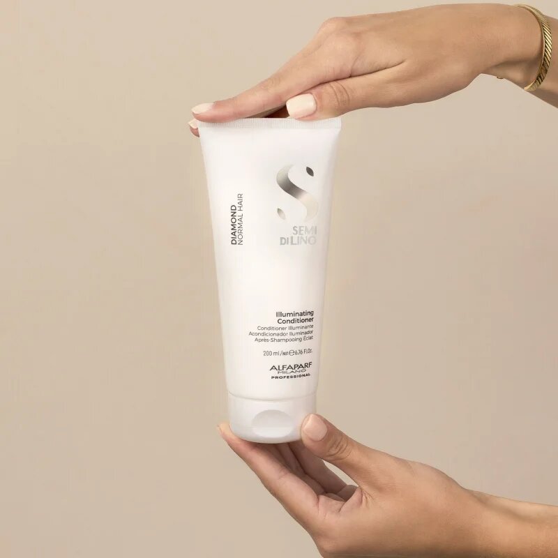 Alfaparf Milano Semi di Lino Diamond Illuminating posvetlitveni balzam za sijaj in enostavno razčesavanje las 200 ml