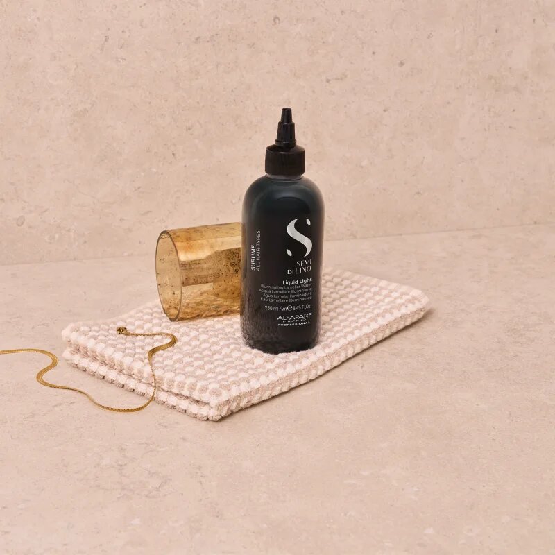 Alfaparf Milano Semi di Lino Sublime Liquid Light lasni tretma za sijaj in mehkobo las 250 ml