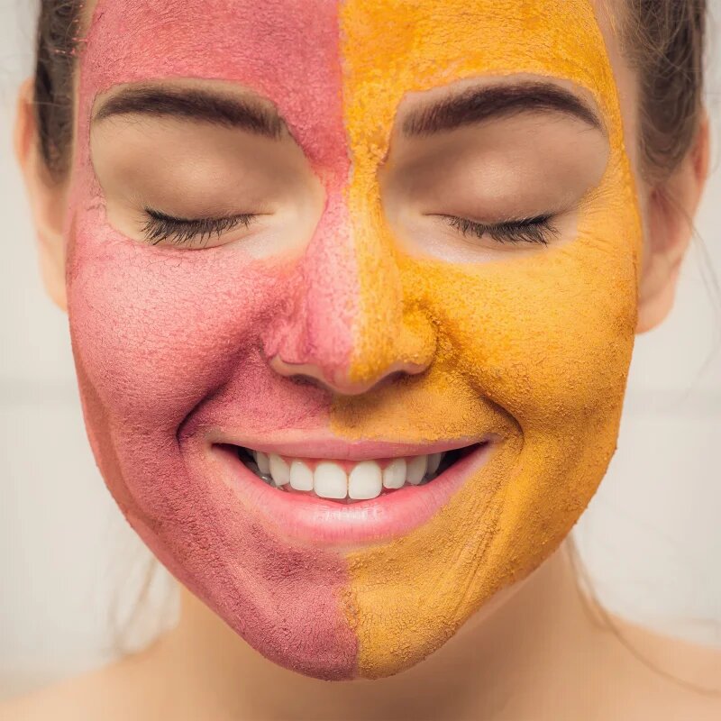 Almara Soap Face Pink Clay & Rose pomirjajoča maska za obraz za zelo suho in občutljivo kožo 20 g