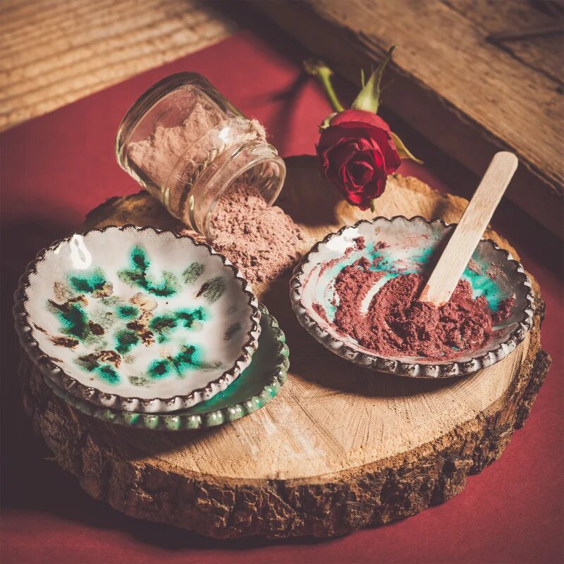 Almara Soap Face Pink Clay & Rose pomirjajoča maska za obraz za zelo suho in občutljivo kožo 20 g