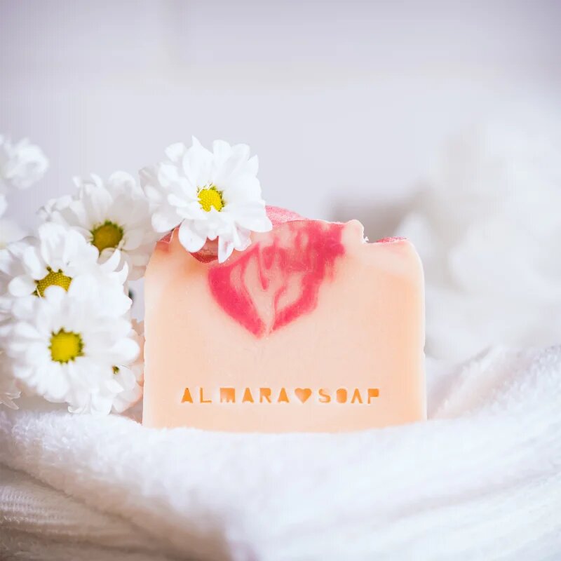 Almara Soap Fancy Heavenly Honeysuckle ročno izdelano milo 100 g