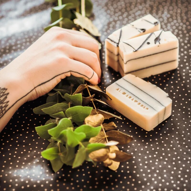 Almara Soap Natural After Tattoo naravno milo s pomirjajočim učinkom 90 g