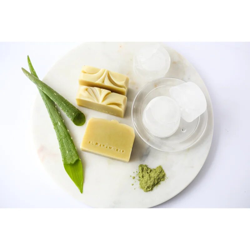 Almara Soap Natural Aloe Vera ročno izdelano milo 90 g