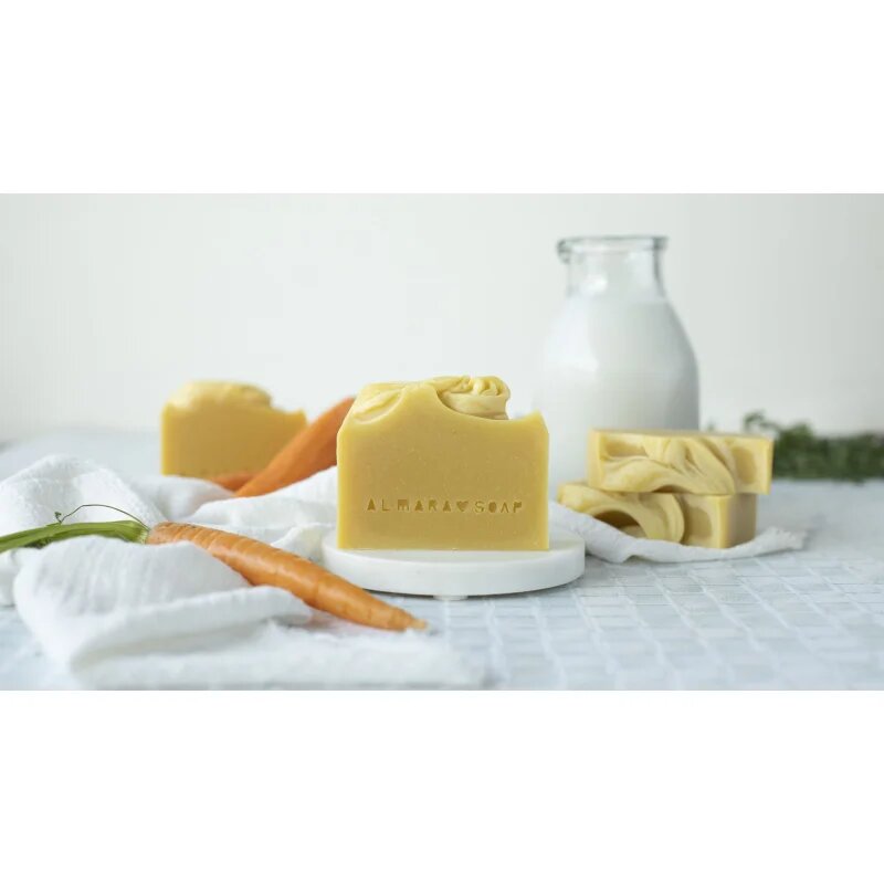 Almara Soap Natural Creamy Carrot ročno izdelano milo 90 g