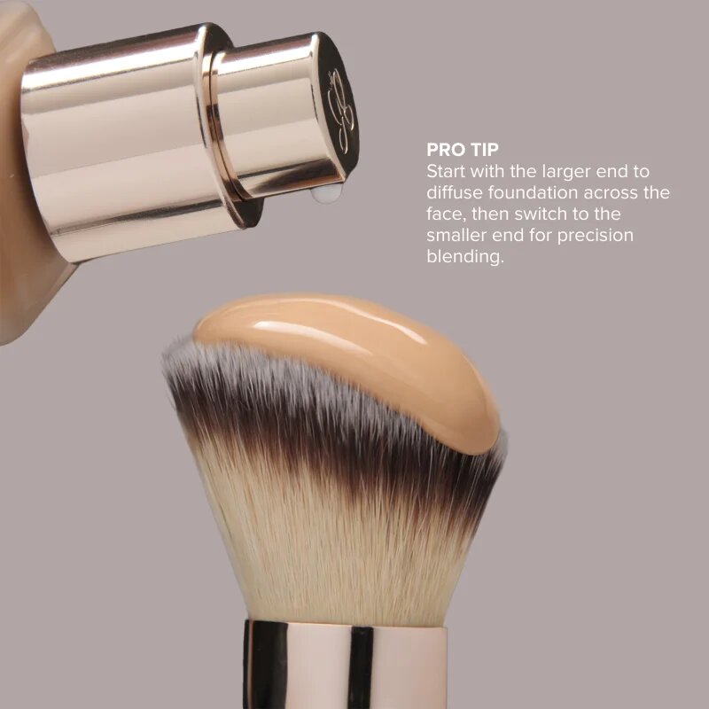 Anastasia Beverly Hills Impeccable Foundation & Face Brush obojestranski univerzalen make-up čopič 1 kos