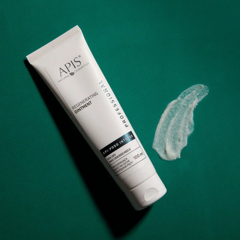 Apis Natural Cosmetics Api-Podo Intense regeneracijsko mazilo za razpokane noge 100 ml