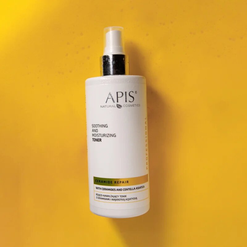 Apis Natural Cosmetics Ceramide Repair vlažilni in pomirjevalni tonik za suho kožo 300 ml