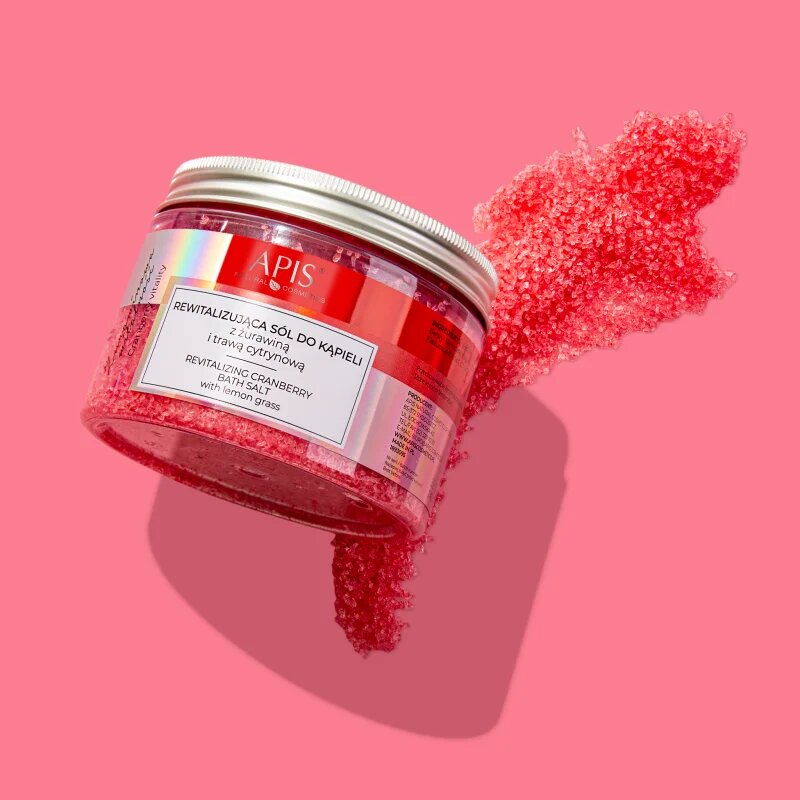 Apis Natural Cosmetics Cranberry Vitality relaksacijska sol za kopel z minerali Mrtvega morja 650 g