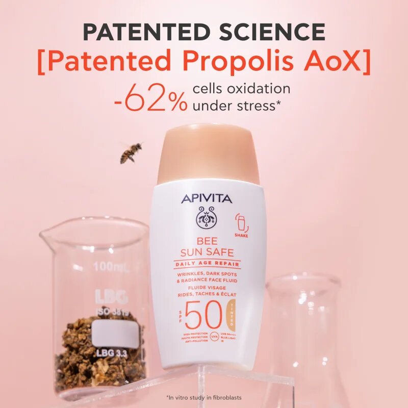 Apivita Bee Sun Safe Daily Age Repair Tinted Fluid SPF50 tonirana zaščitna krema SPF 50 50 ml