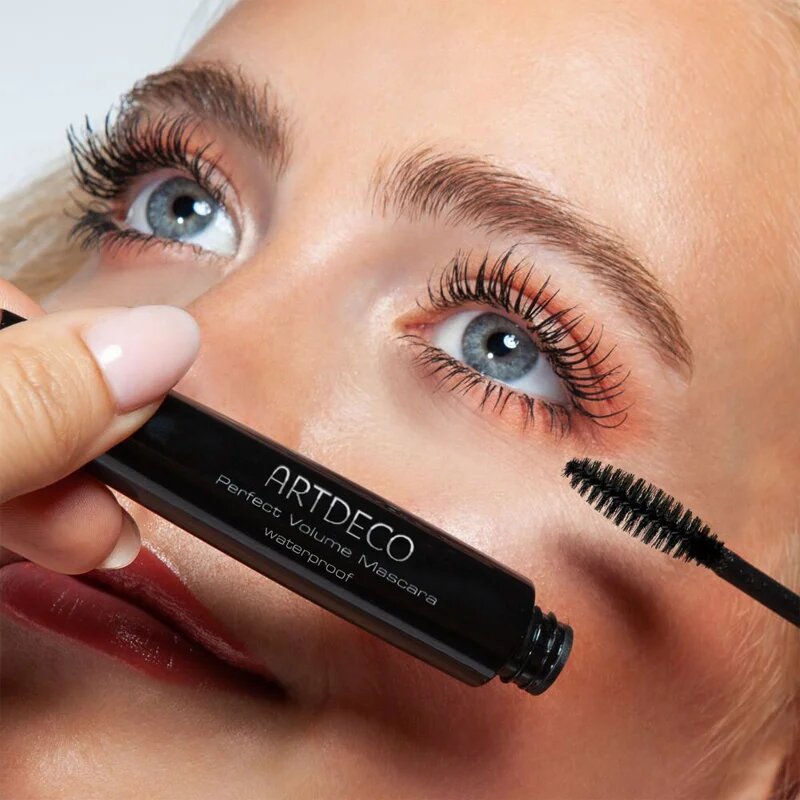 Artdeco Perfect Volume Waterproof maskara za volumen in privihanje trepalnic vodoodporna odtenek 71 Black 10 ml