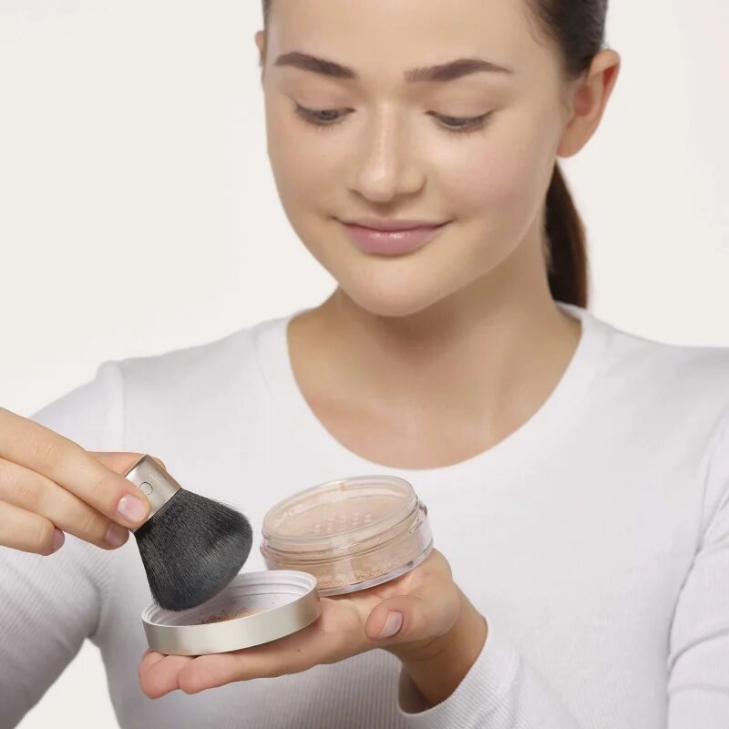 Artdeco Pure Minerals Powder Foundation čopič za mineralni puder v prahu 1 kos