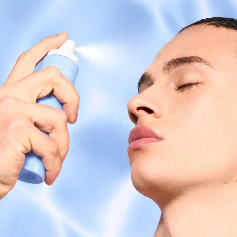 Astra Make-up Face Mist Revitalizing Moisturizing Spray vlažilna meglica z revitalizacijskim učinkom 100 ml
