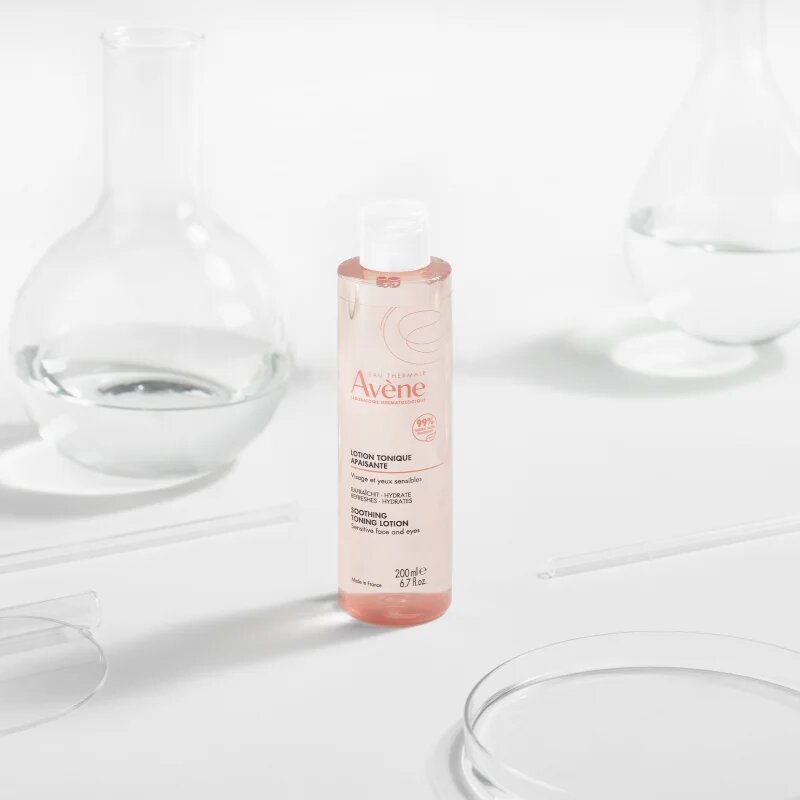 Avène Soothing Toning Lotion pomirjajoči tonik za občutljivo kožo in oči 200 ml