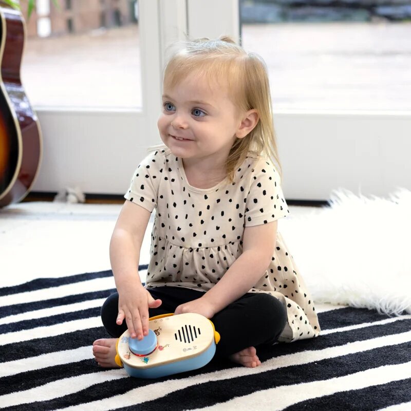 Baby Einstein Discovery Radio™ HAPE glasbena igrača 6m+ 1 kos
