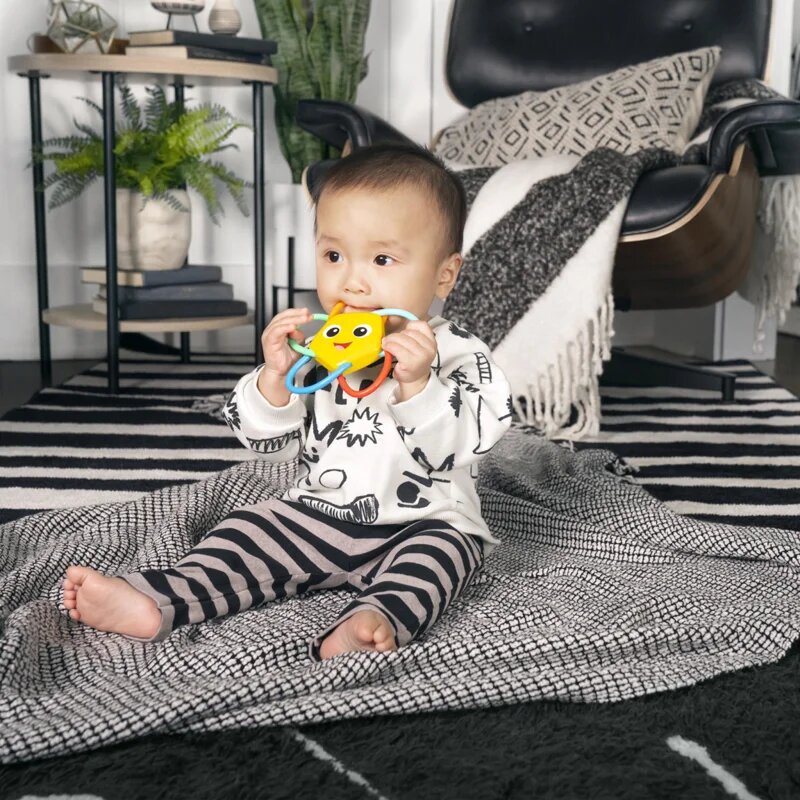 Baby Einstein Soothing Star Teether & Rattle Toy grizalo z ropotuljico 0 m+ 1 kos