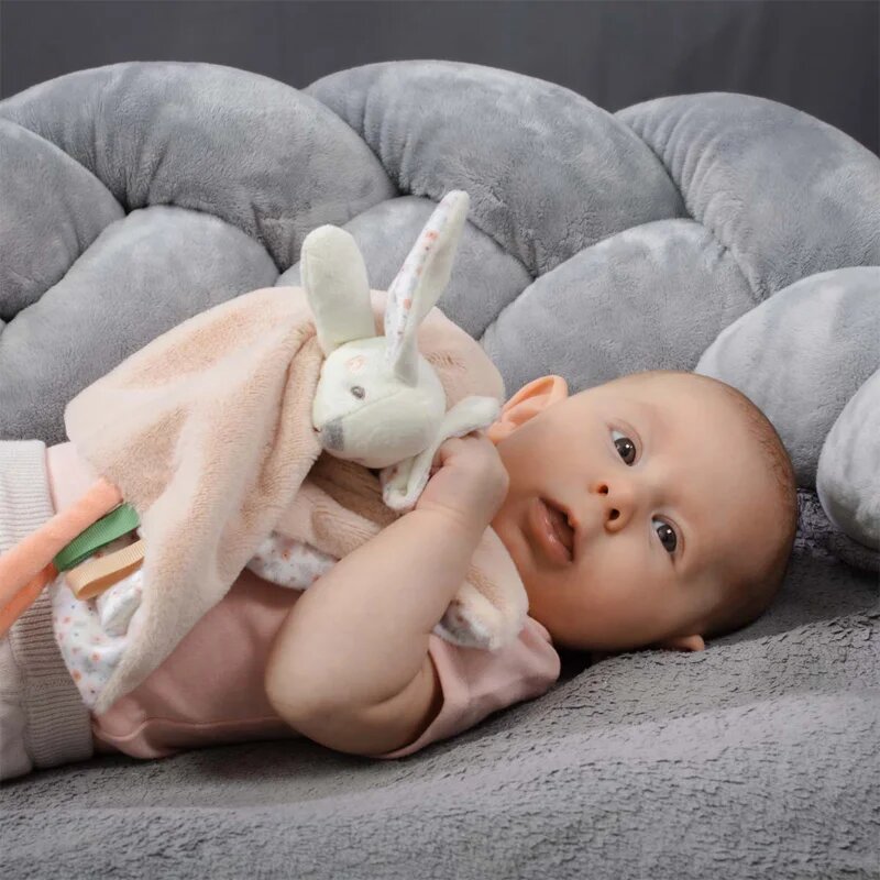 BabyOno Have Fun Baby Bunny ninica z ropotuljico 1 kos
