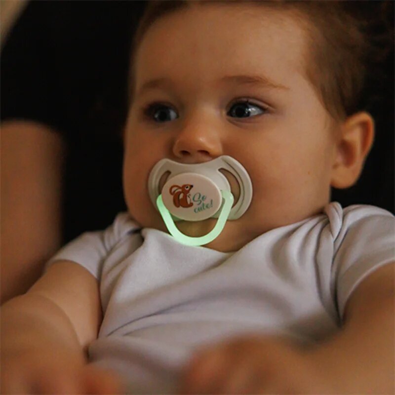 BabyOno Take Care Symmetrical Silicone Soothers duda Day & Night 6-18m+ 2 kos