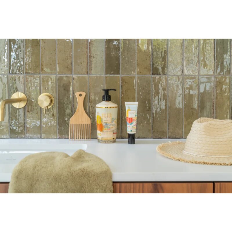 Baobab Collection Body Wellness À Saint-Tropez losjon za roke in telo 350 ml