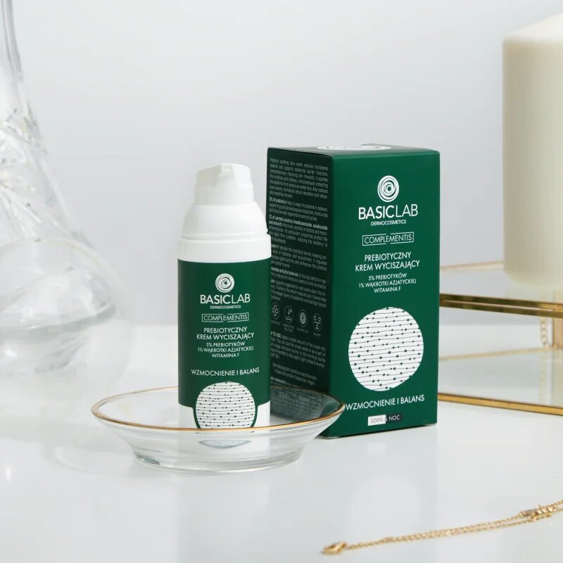 BasicLab Dermocosmetics Complementis pomirjujoča krema s prebiotiki 50 ml