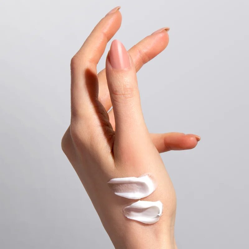 BasicLab Dermocosmetics Famillias vlažilna krema za roke 75 ml
