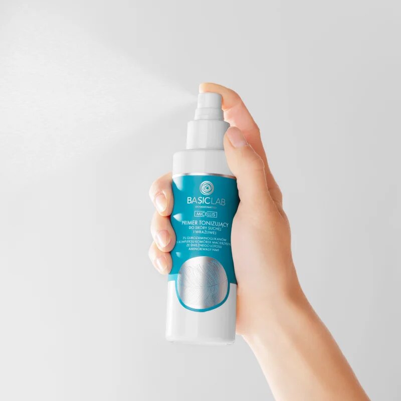 BasicLab Dermocosmetics Micellis tonik za obraz v pršilu za suho in občutljivo kožo 150 ml