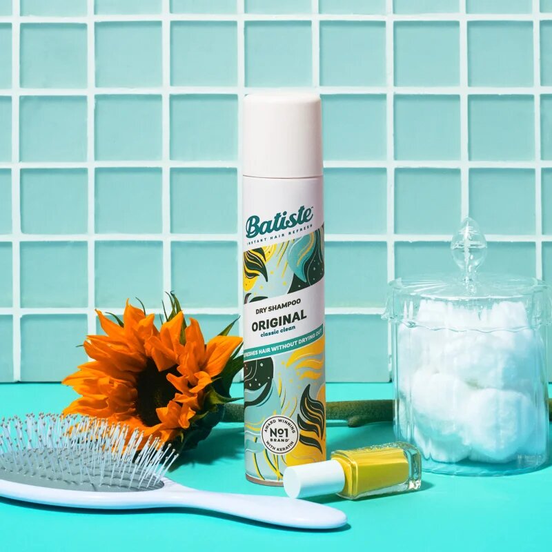 Batiste Original suhi šampon za absorbcijo odvečnega sebuma in za osvežitev las 200 ml