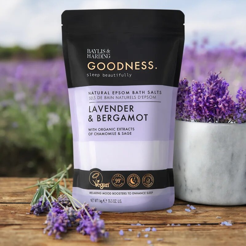 Baylis & Harding Goodness Sleep Beautifully sol za kopel s sivko 1 kg