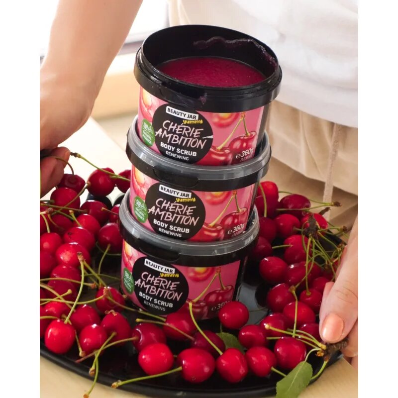 Beauty Jar Yummy Chérie Ambition nežni piling za telo 360 g