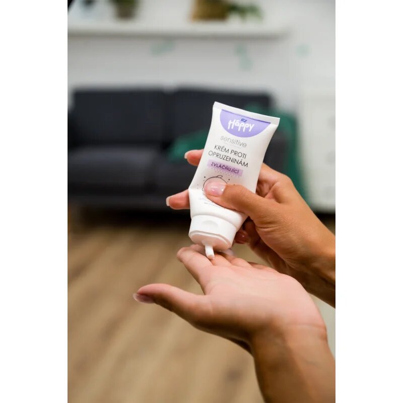 BELLA Baby Happy Sensitive otroška zaščitna krema proti vnetju ritke 75 ml