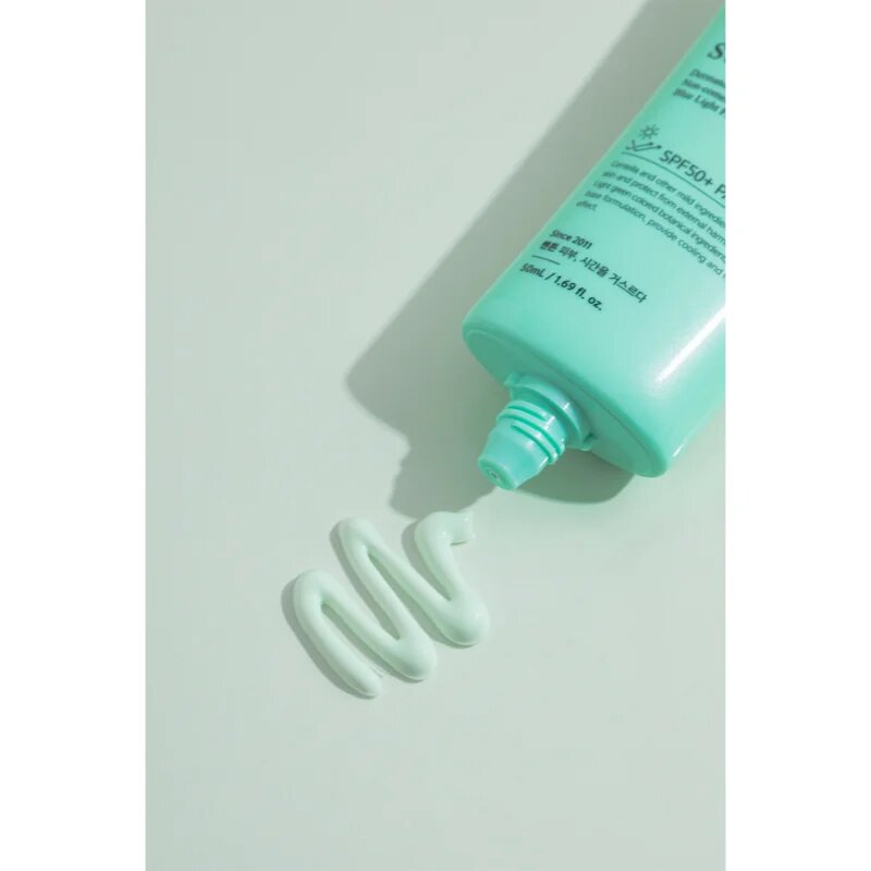Benton Air Fit UV Defense pomirjevalna zaščitna emulzija SPF 50+ 50 ml