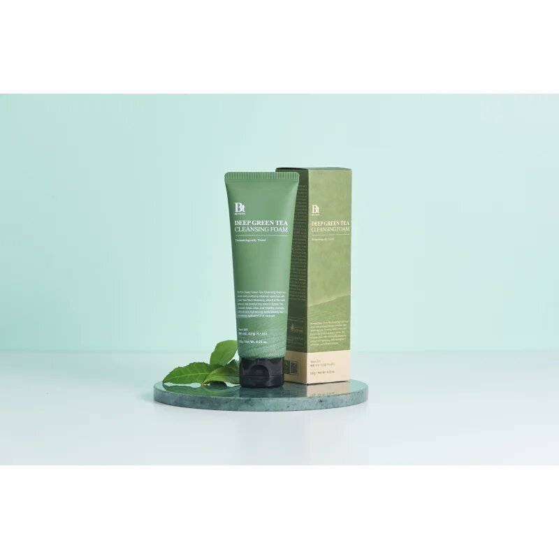Benton Deep Green Tea vlažilna čistilna pena z zelenim čajem 120 g